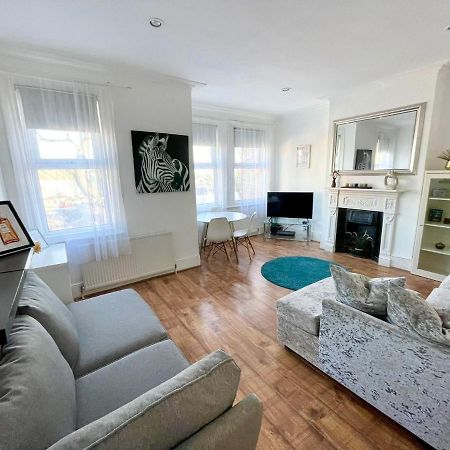 Large 3 Bedroom Modern Apartment Close To Central London フィンチリー エクステリア 写真